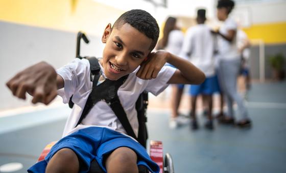 Un estudiante con discapacidad en Brasil.